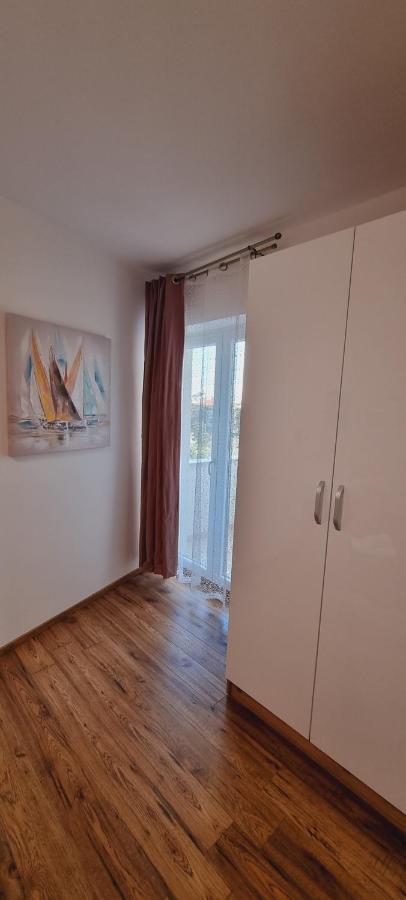 Apartmani Palma Novalja Exterior foto