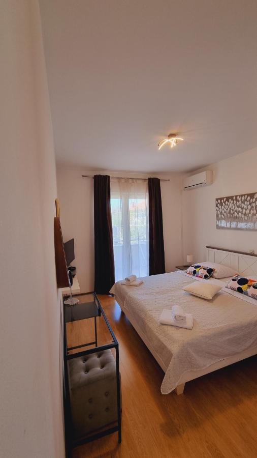 Apartmani Palma Novalja Exterior foto
