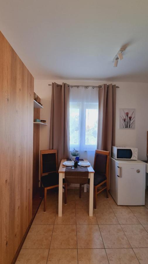 Apartmani Palma Novalja Exterior foto