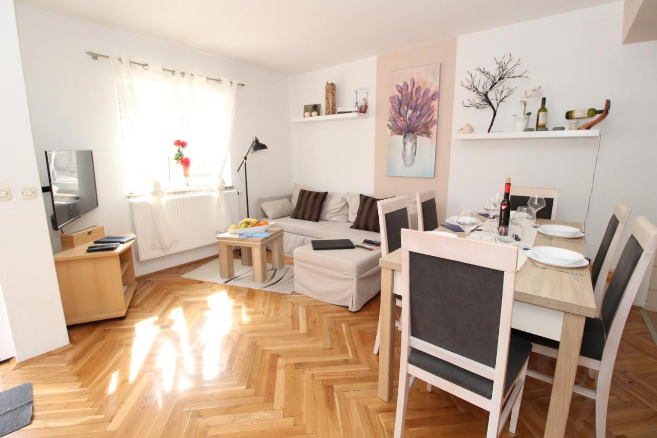 Apartmani Palma Novalja Exterior foto