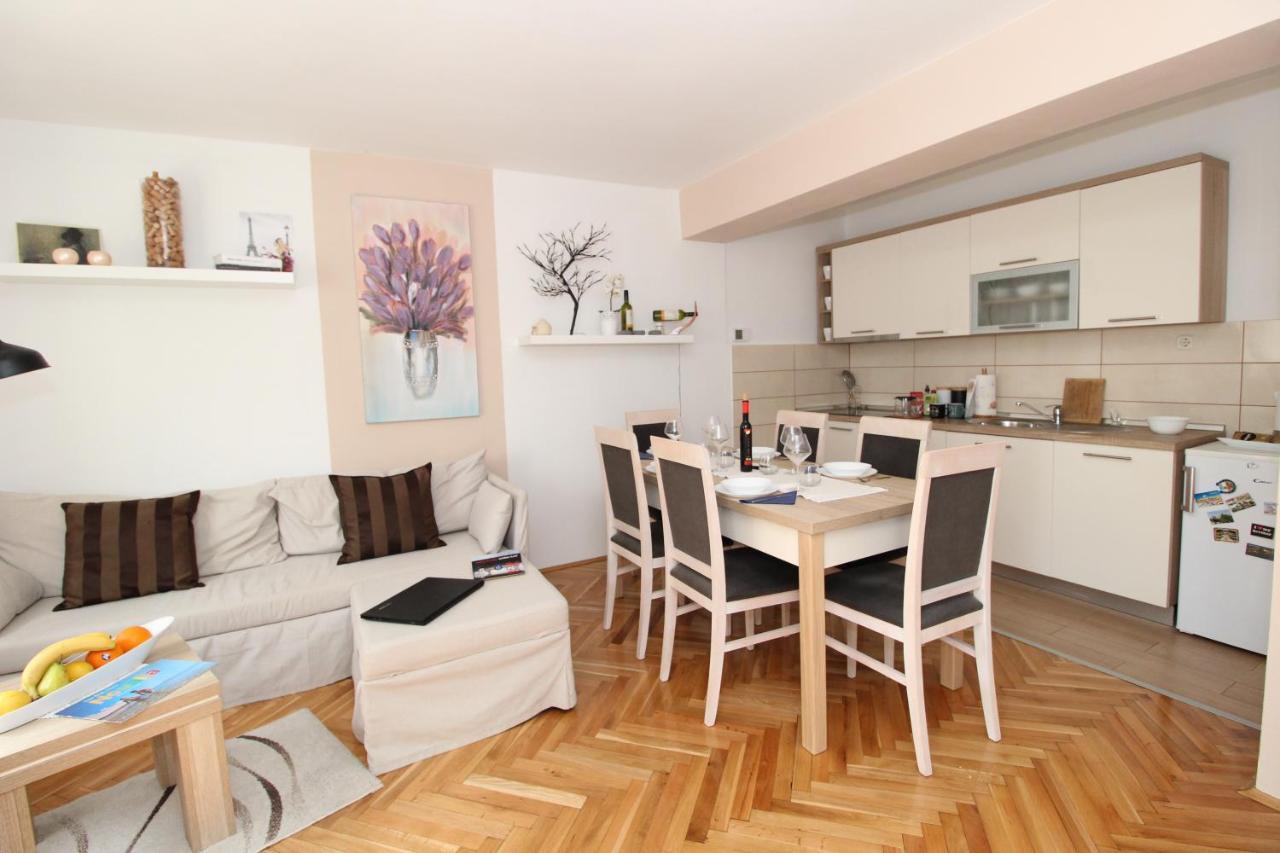 Apartmani Palma Novalja Exterior foto